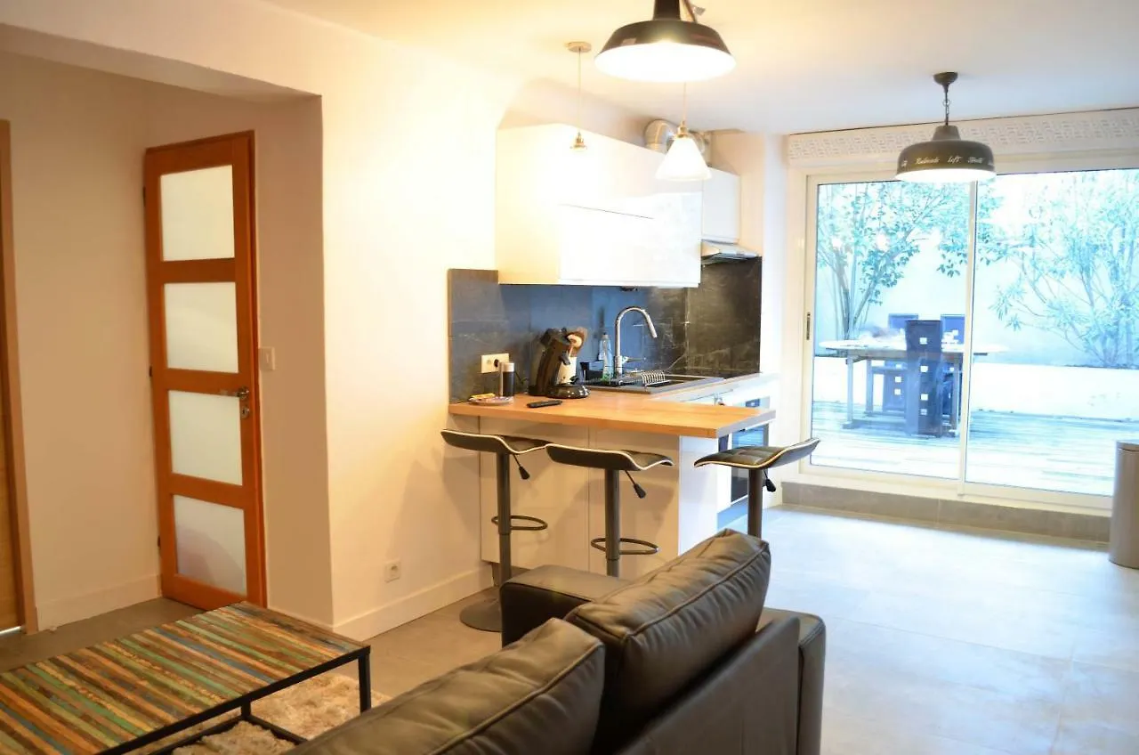 Wood & Bricks, Appartement 1 Chambre Au Calme - Centre Ville - Wifi بياريتز شقة